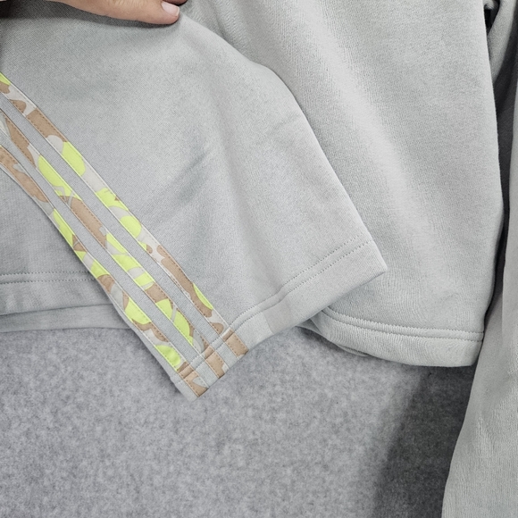 Adidas Women's Floral Graphic 3-Stripes Fleece Cropped Loose Fit Hoodie Size XS - Picture 11 of 12